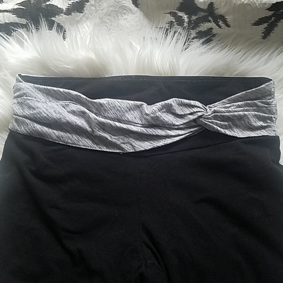 Aeropostale Capris - Picture 3 of 4